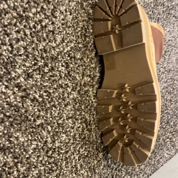 Jimmy Choo Clayton flat Chelsea boot with rhinestones - Picture 2 of 6